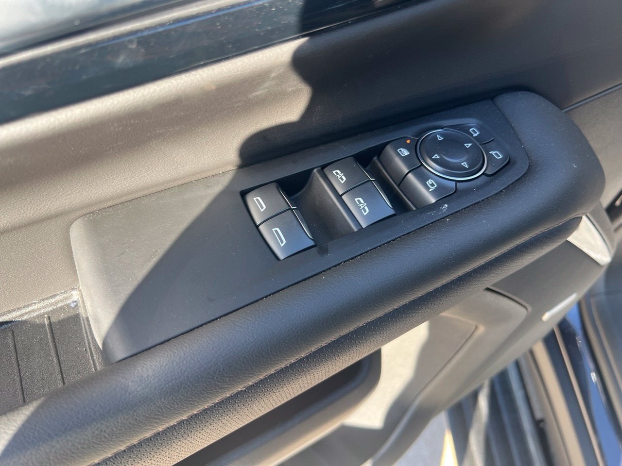 2026 Chevrolet Suburban High Country SUV, photo 13