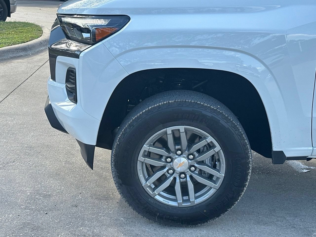 2026 Chevrolet Colorado LT - Photo 28