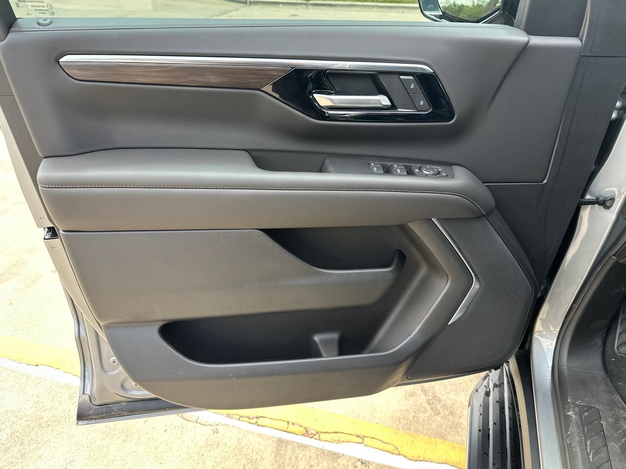 2026 Chevrolet Tahoe LS SUV, photo 12