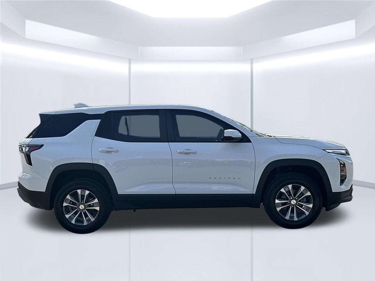 2027 Chevrolet Equinox LT SUV, photo 7