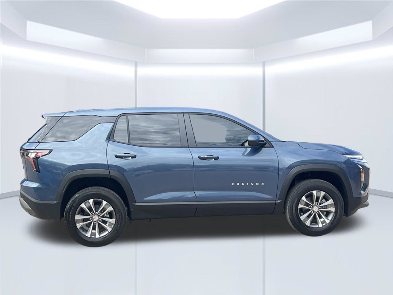 2027 Chevrolet Equinox LT - Photo 6