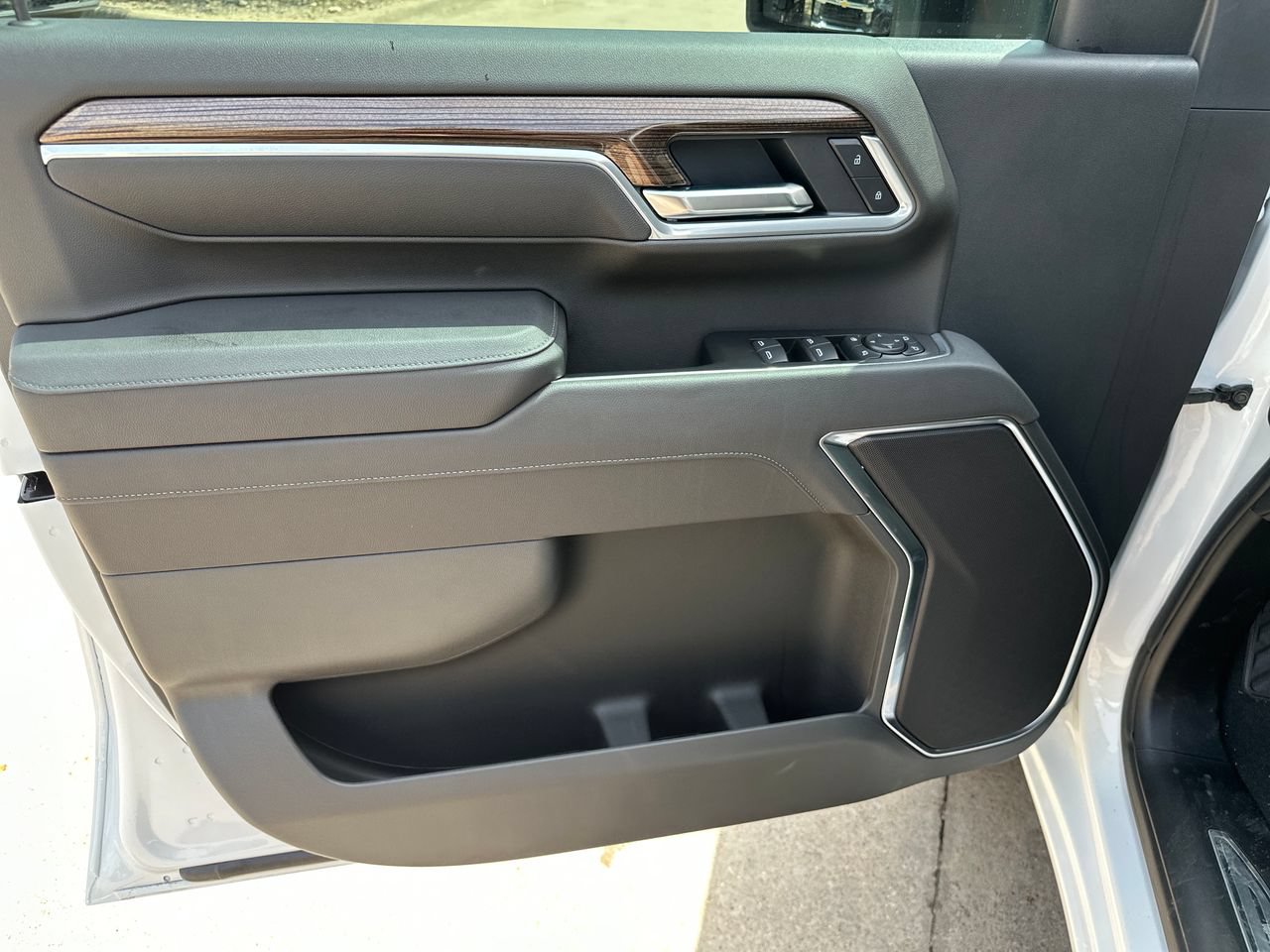 2026 Chevrolet Silverado 2500 HD LT Truck, photo 11