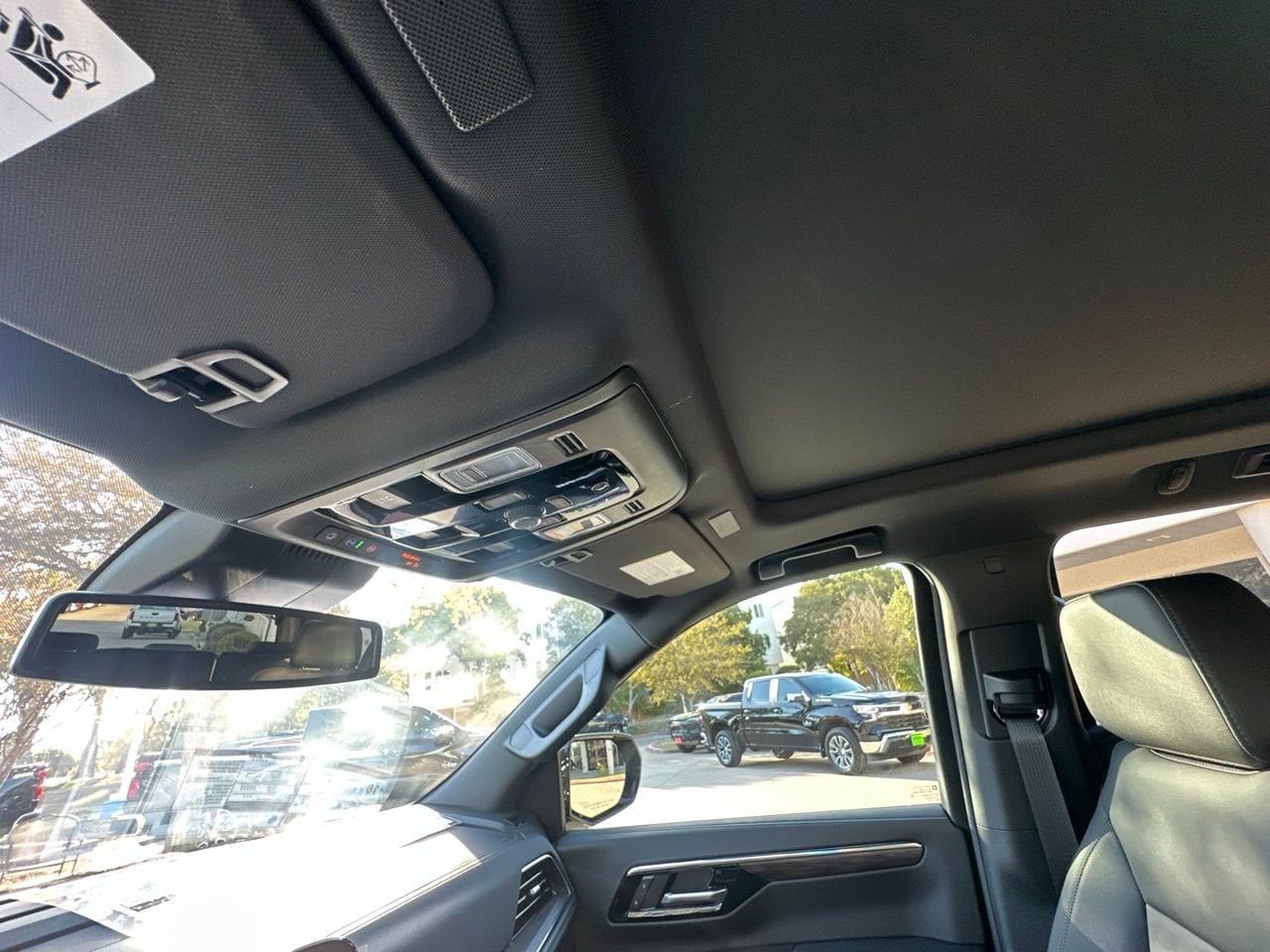 2026 Chevrolet Suburban Z71, photo 21