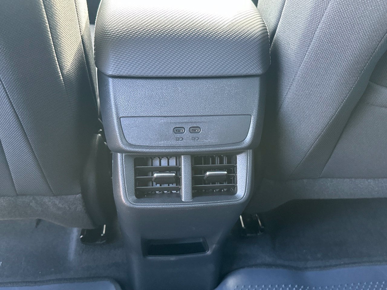 2027 Chevrolet Equinox LT SUV, photo 25