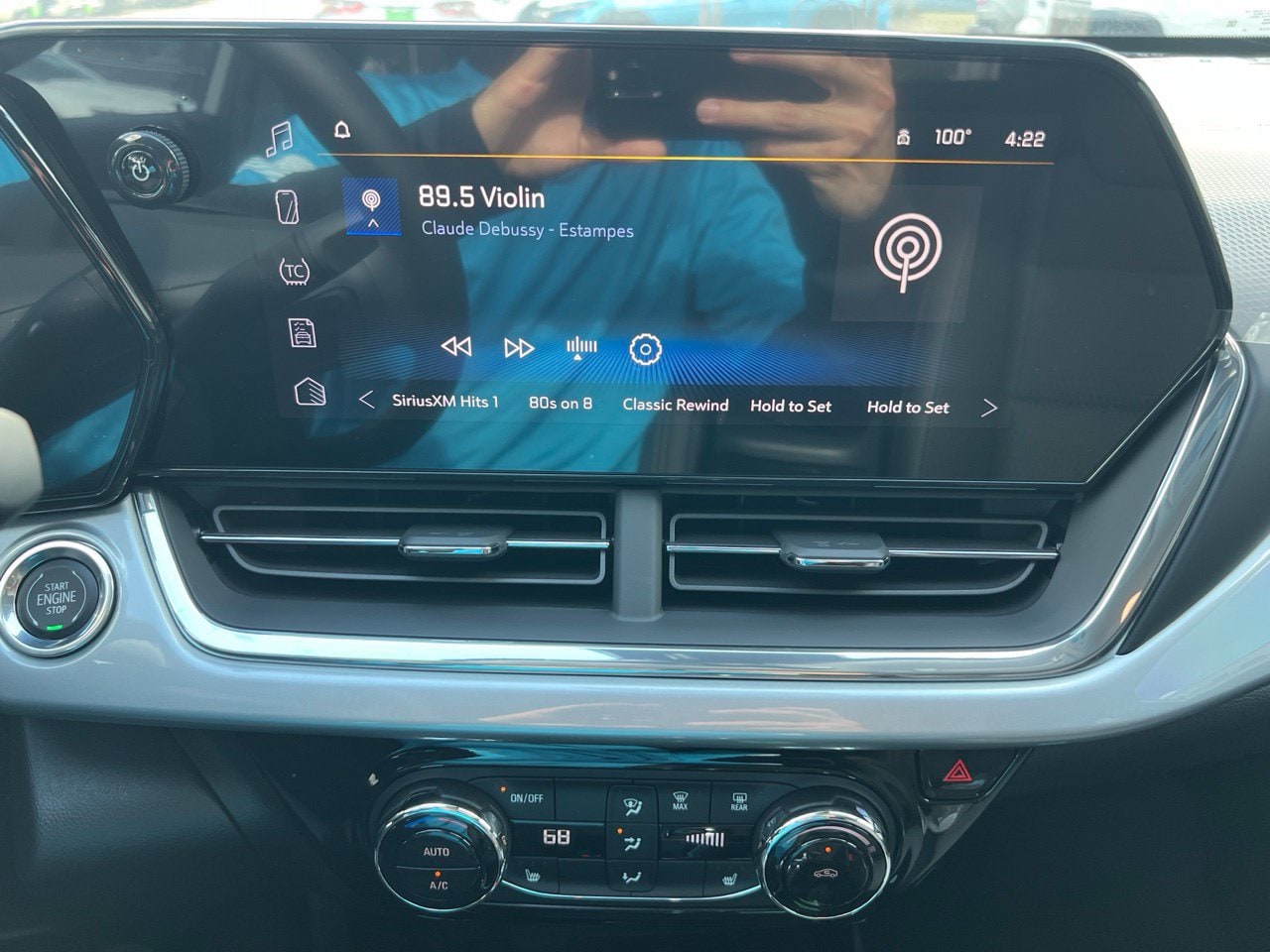 2026 Chevrolet Trax LT - Photo 19