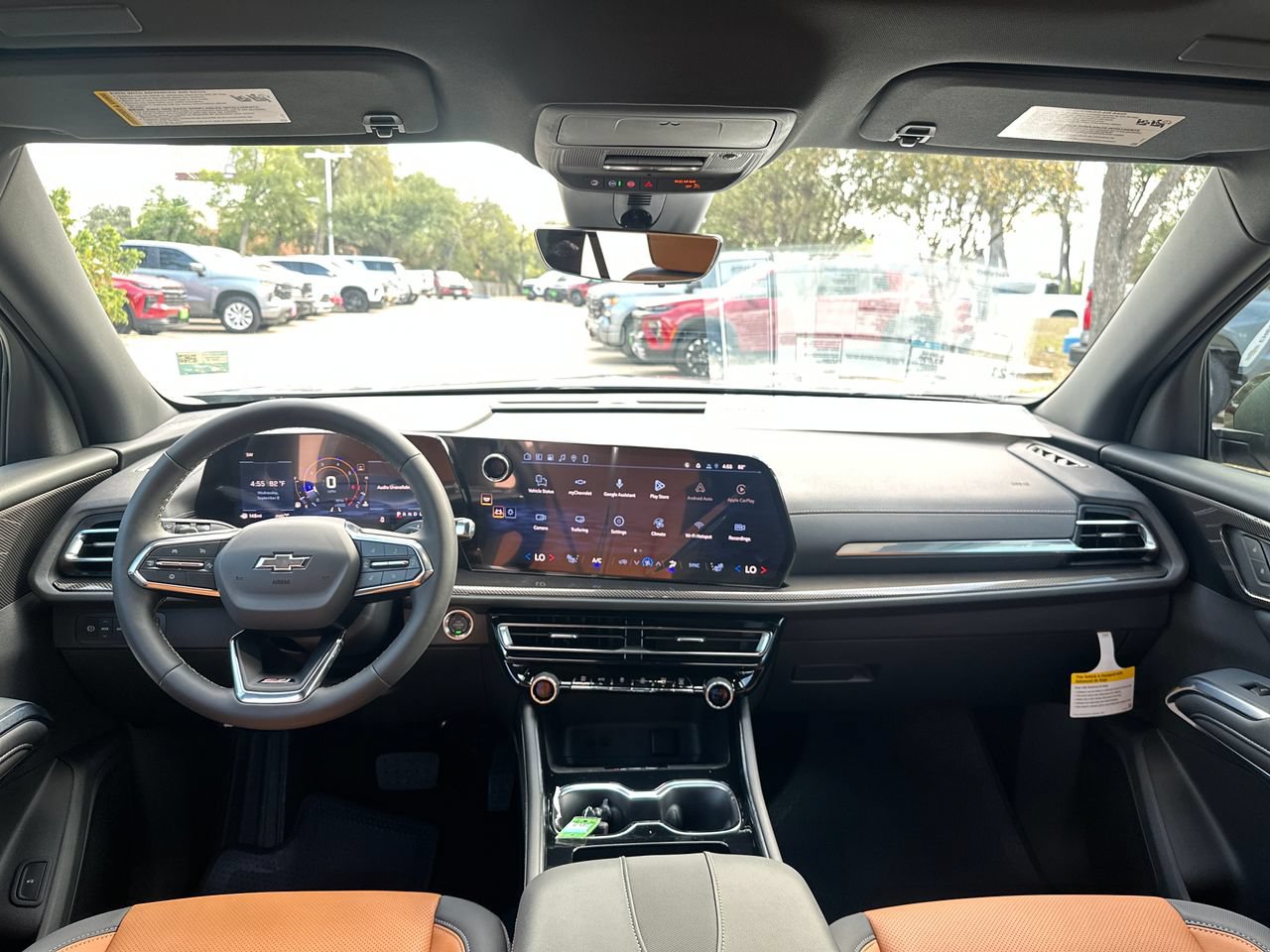 2027 Chevrolet Traverse Z71 SUV, photo 13