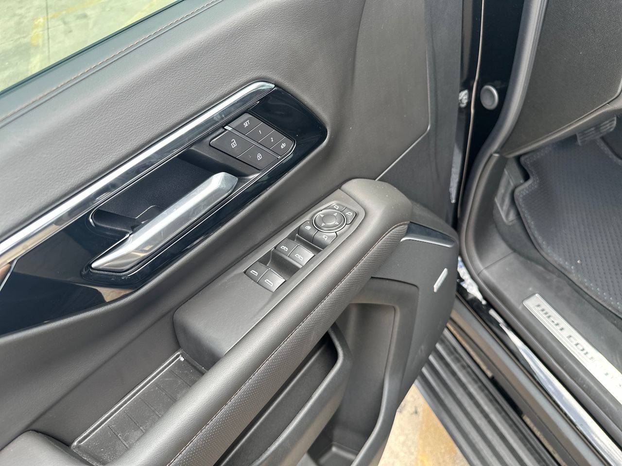 2026 Chevrolet Tahoe High Country SUV, photo 12