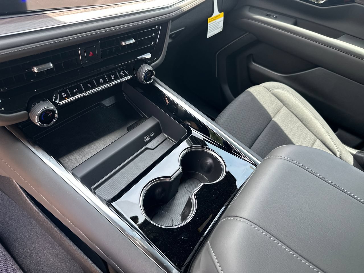 2026 Chevrolet Tahoe LS SUV, photo 25