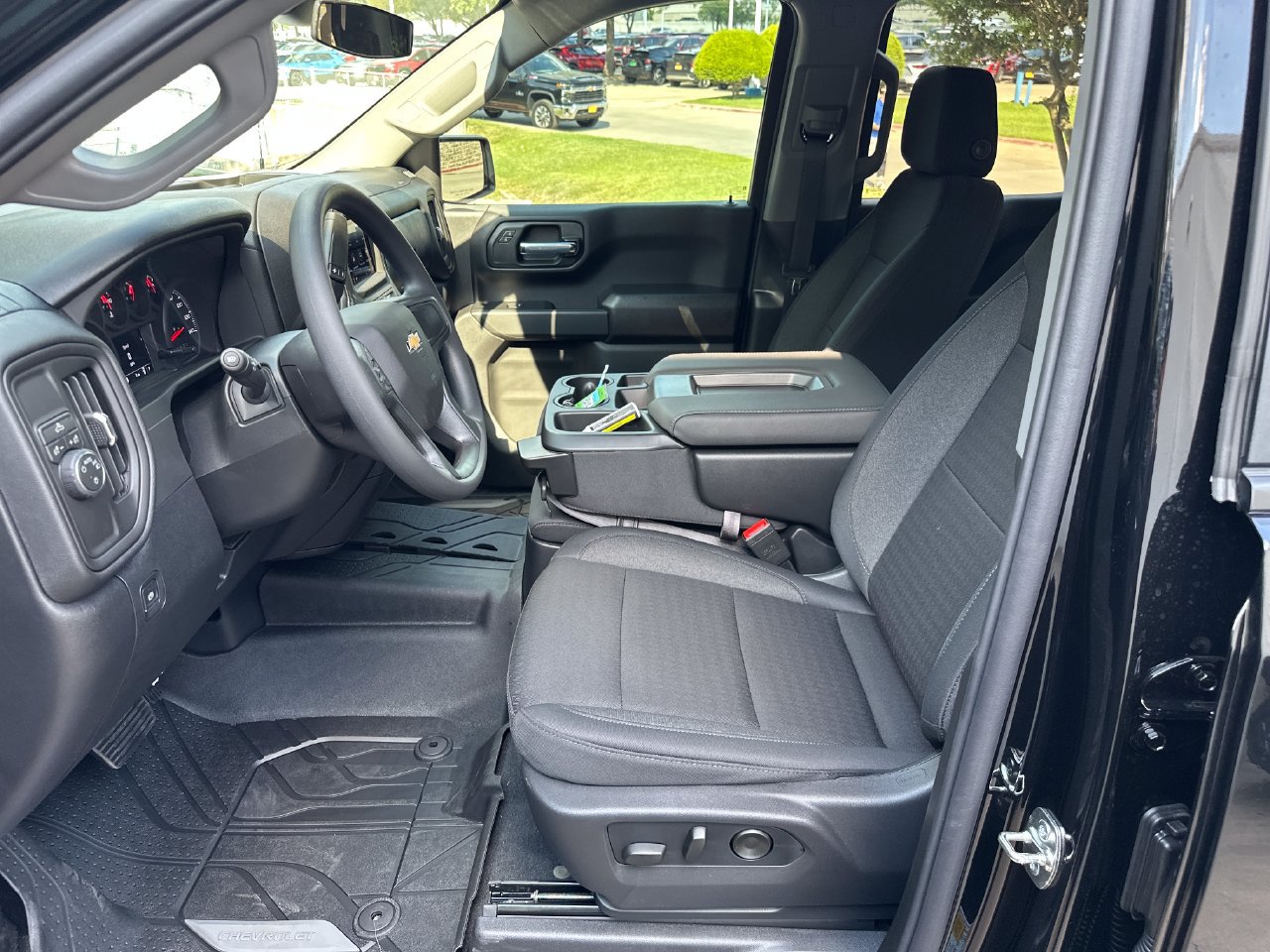 2026 Chevrolet Silverado 1500 Custom - Photo 10
