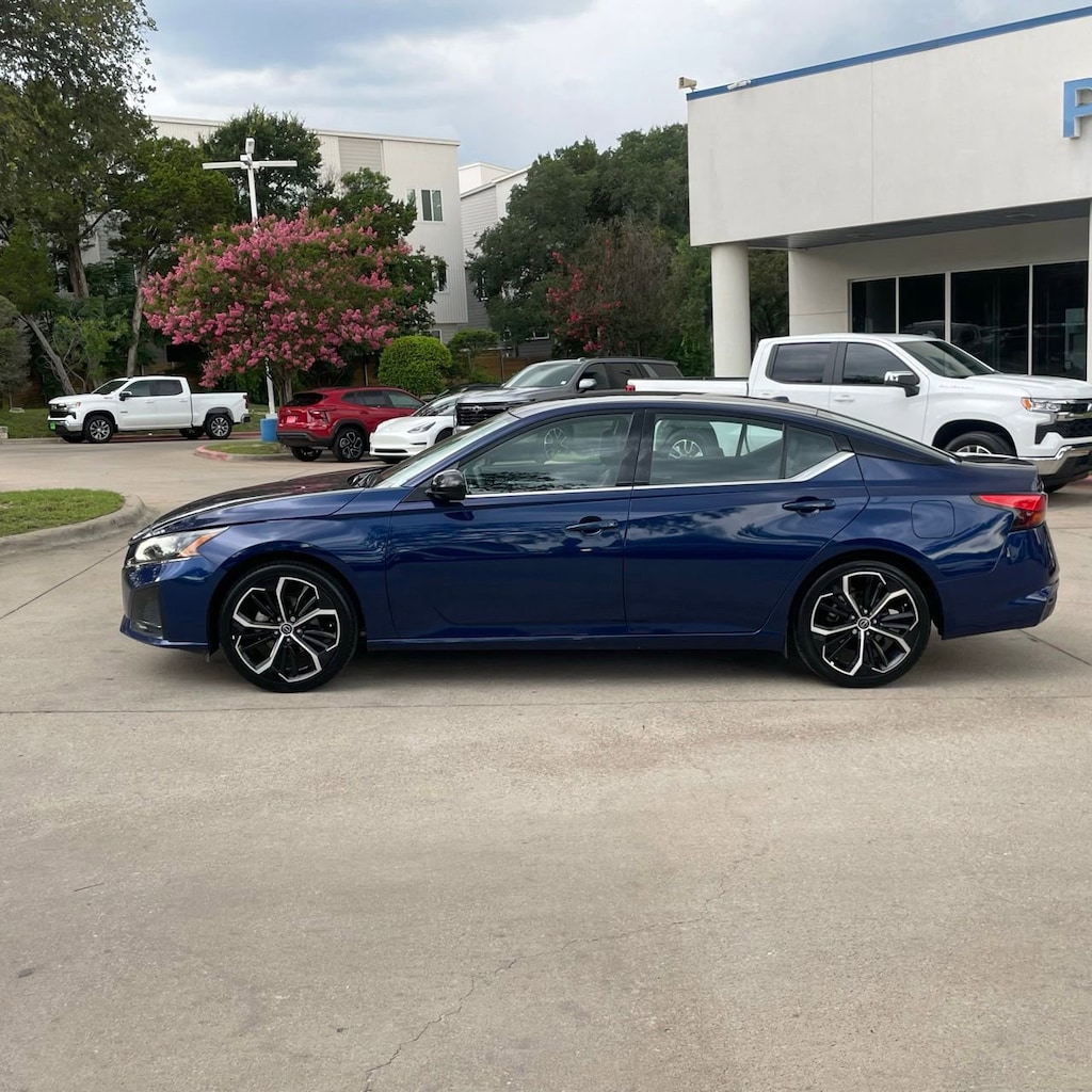Used 2024 Nissan Altima 2.5 SR Sedan
