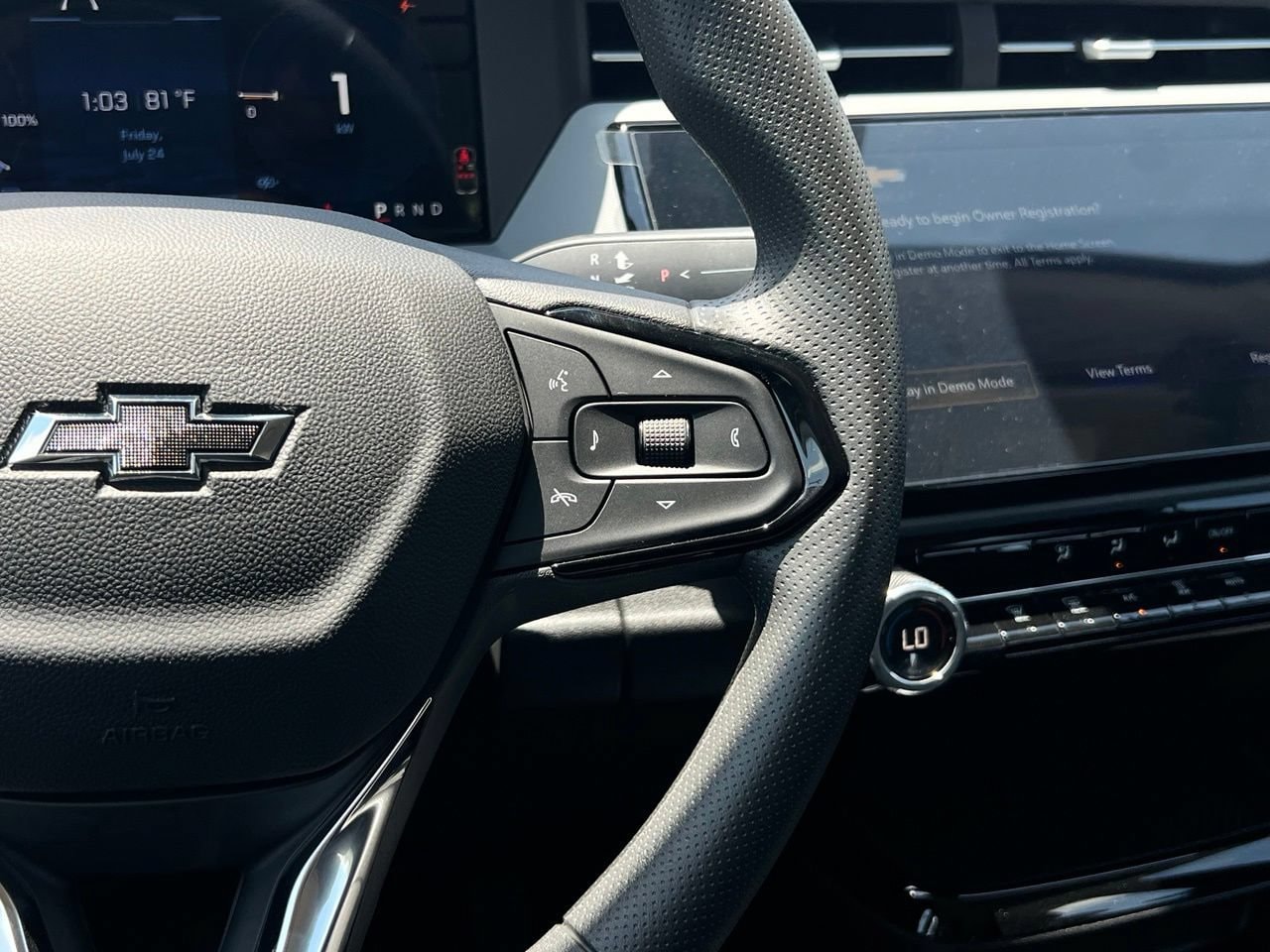 2027 Chevrolet Bolt LT, photo 17