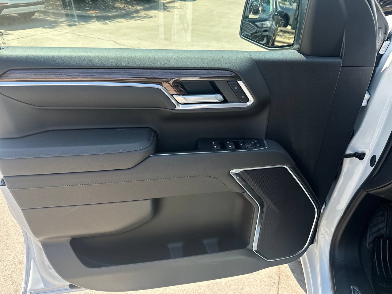 2026 Chevrolet Silverado 1500 LT Truck, photo 11