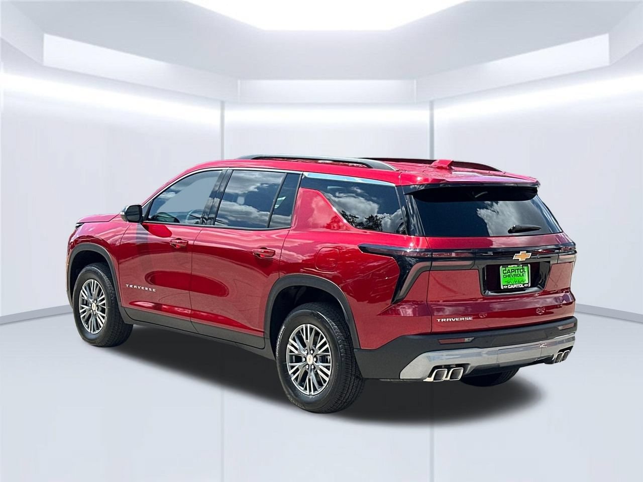 2027 Chevrolet Traverse LT - Photo 3