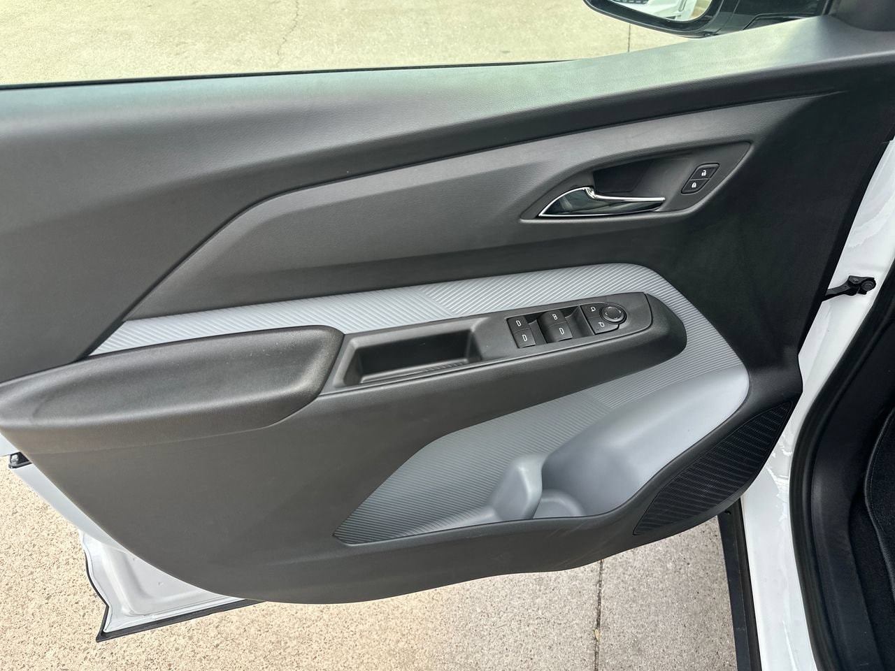 2027 Chevrolet Bolt LT - Photo 11
