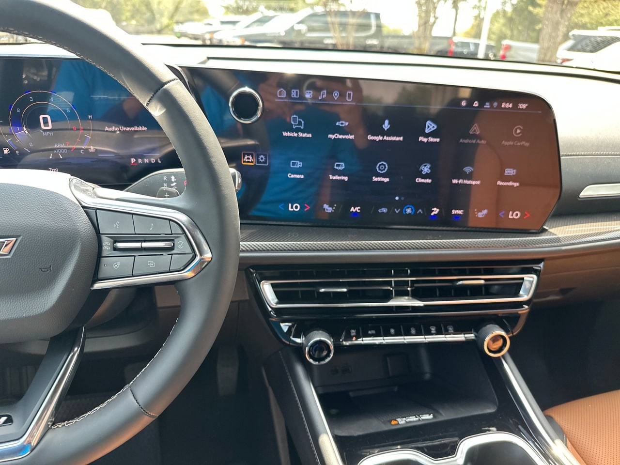 2027 Chevrolet Traverse Z71 SUV, photo 11