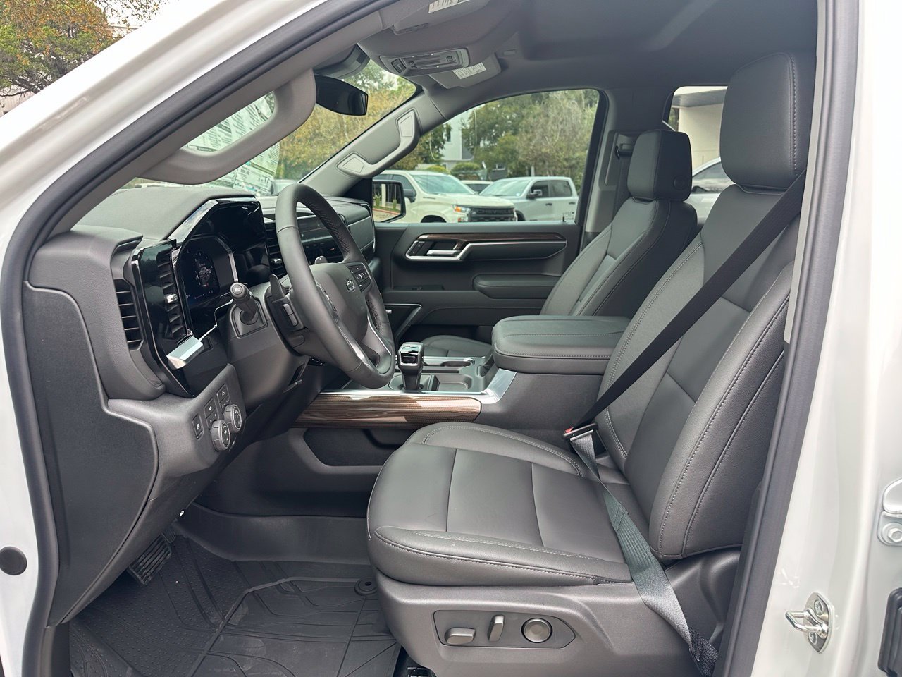 2026 Chevrolet Silverado 1500 RST Truck, photo 10