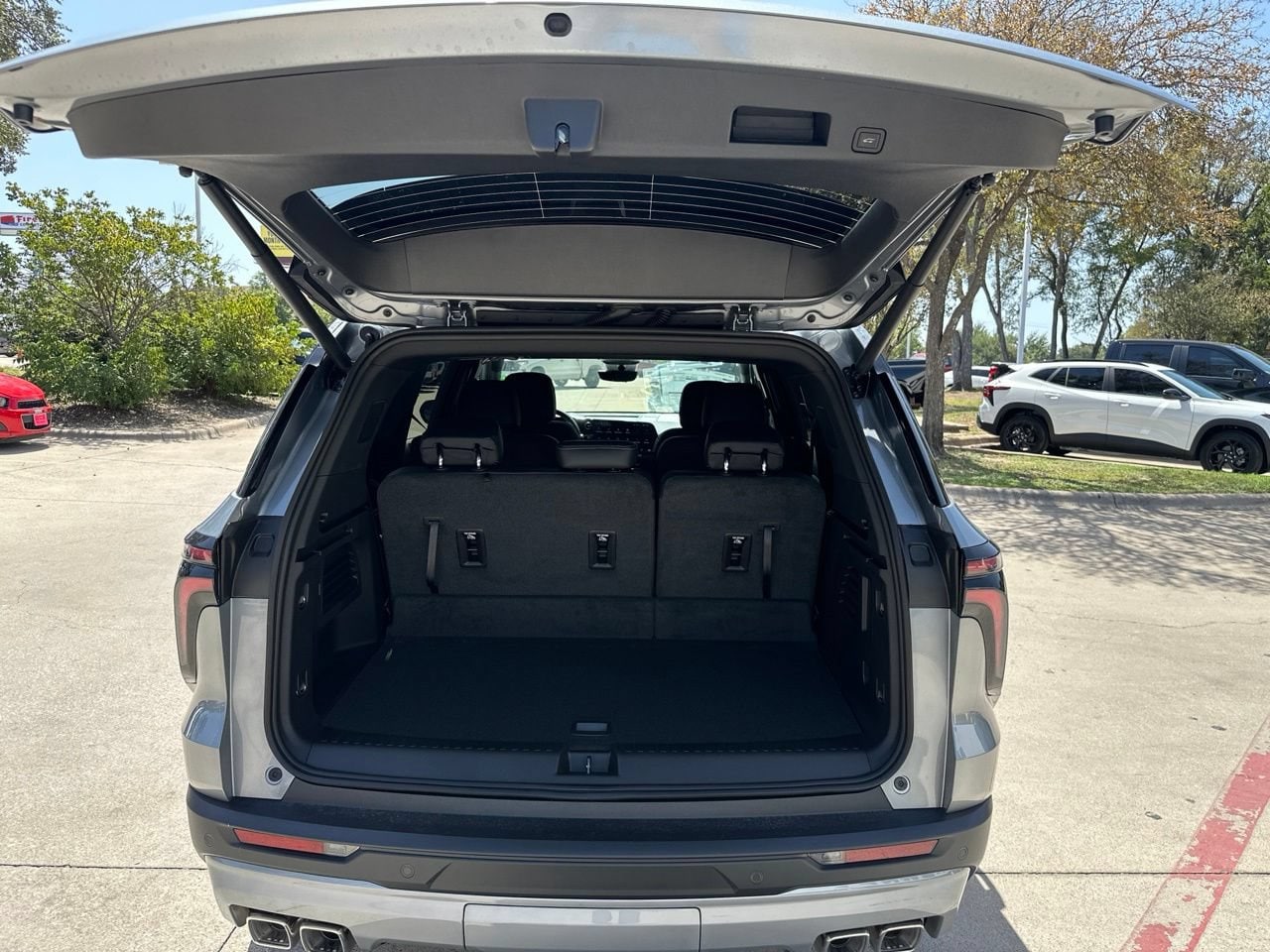 2027 Chevrolet Traverse LT SUV, photo 29