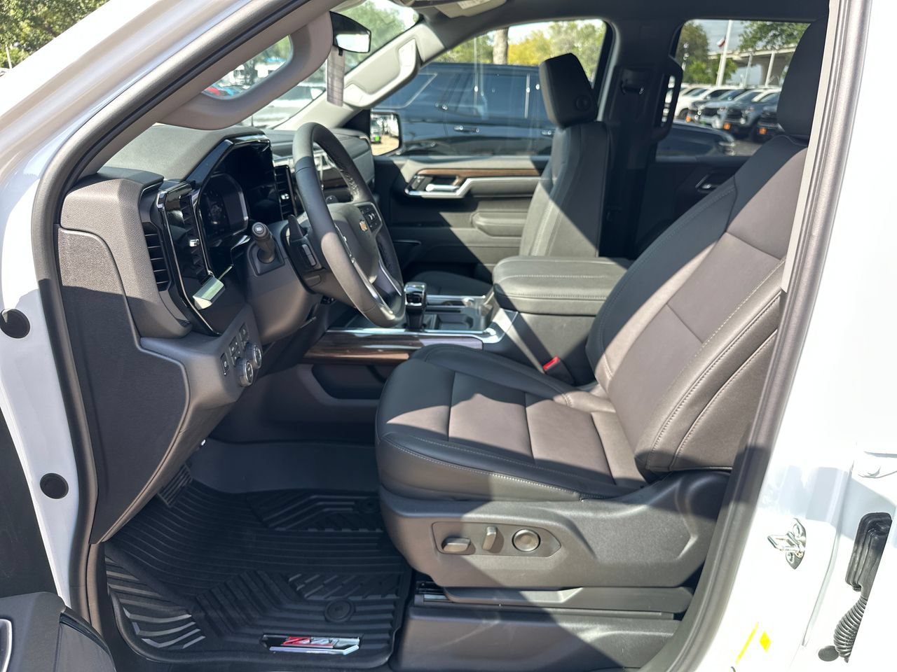 2026 Chevrolet Silverado 1500 LT, photo 10