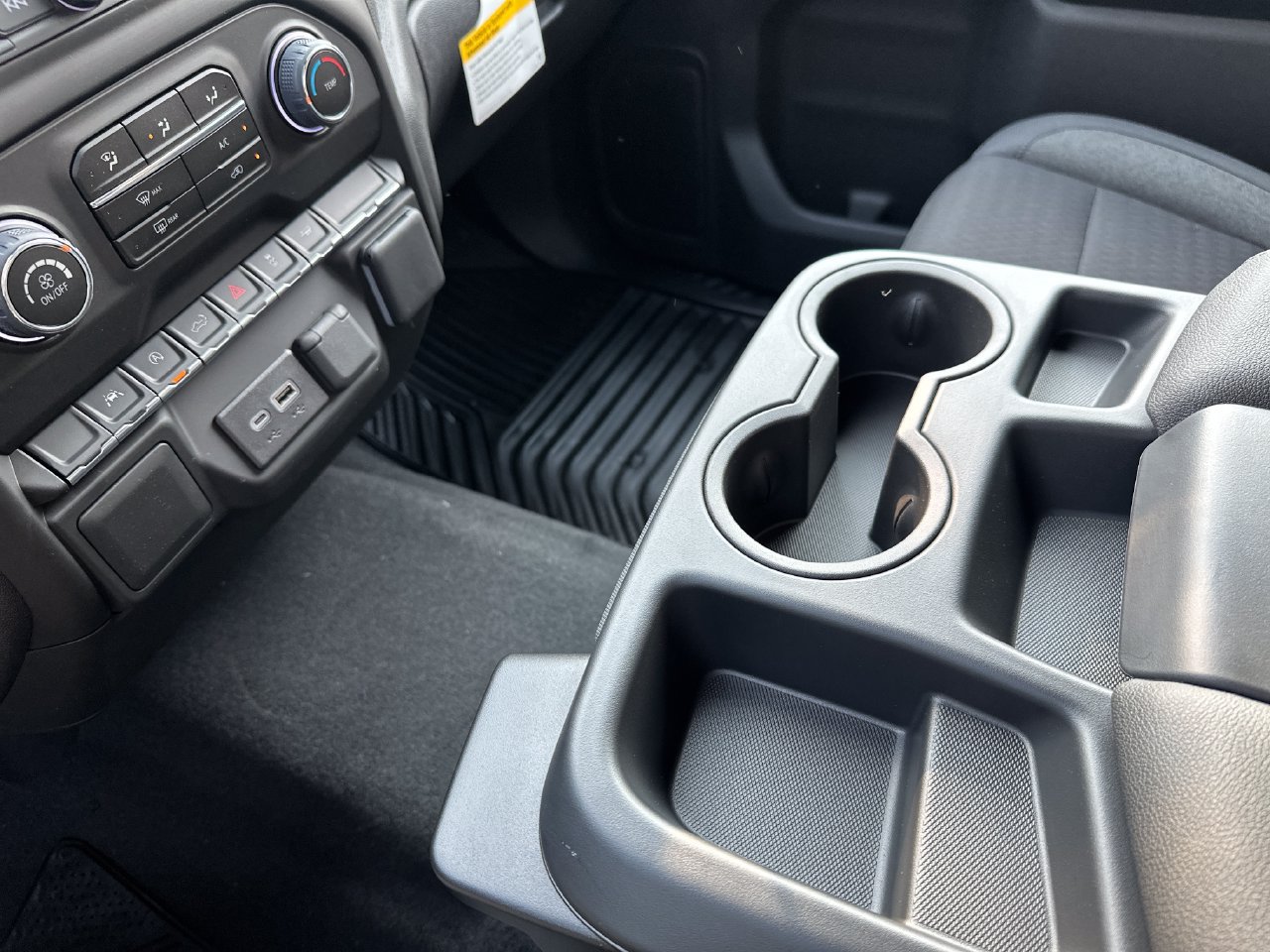 2026 Chevrolet Silverado 1500 Custom - Photo 18