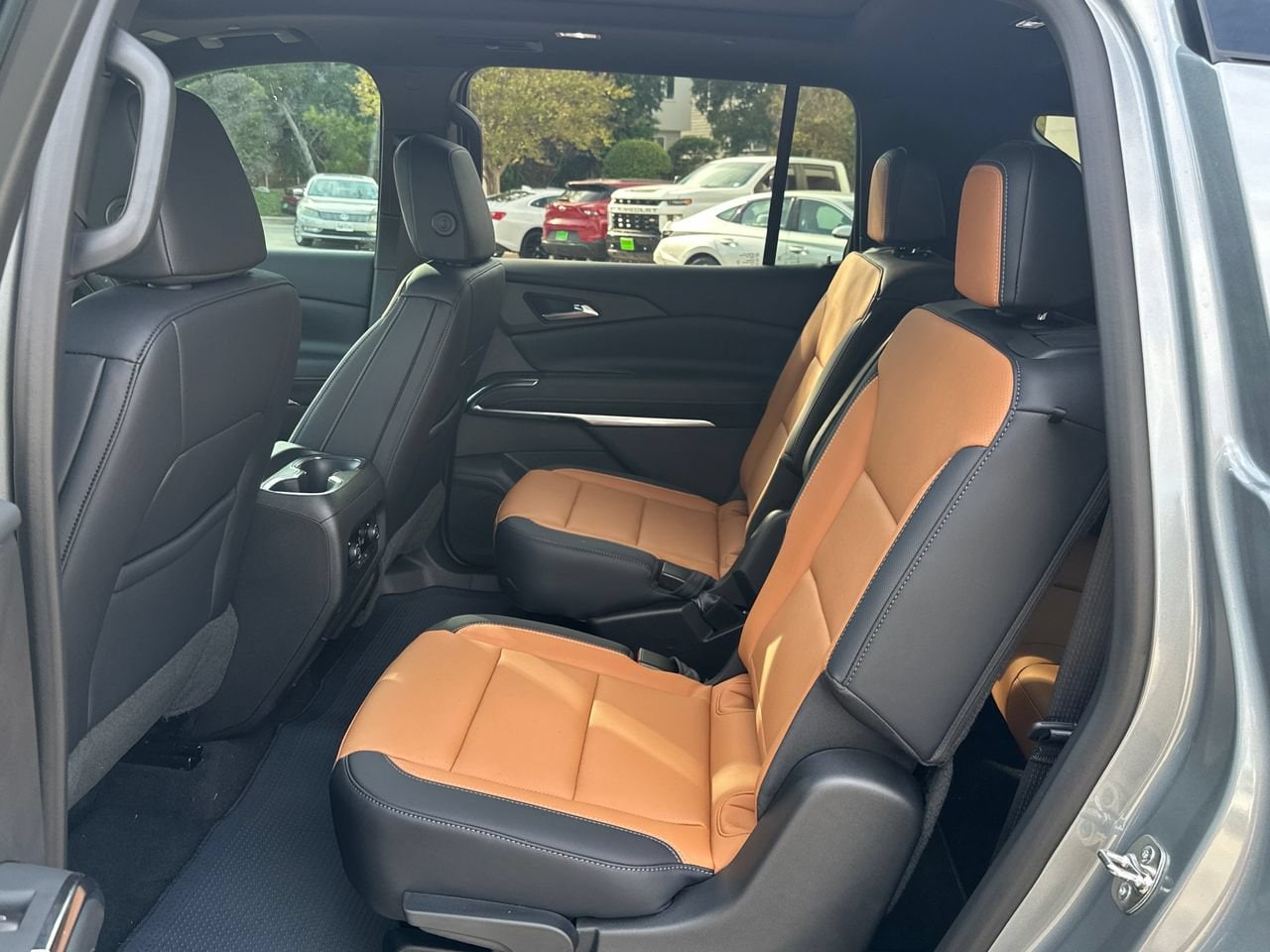 2027 Chevrolet Traverse Z71 SUV, photo 28