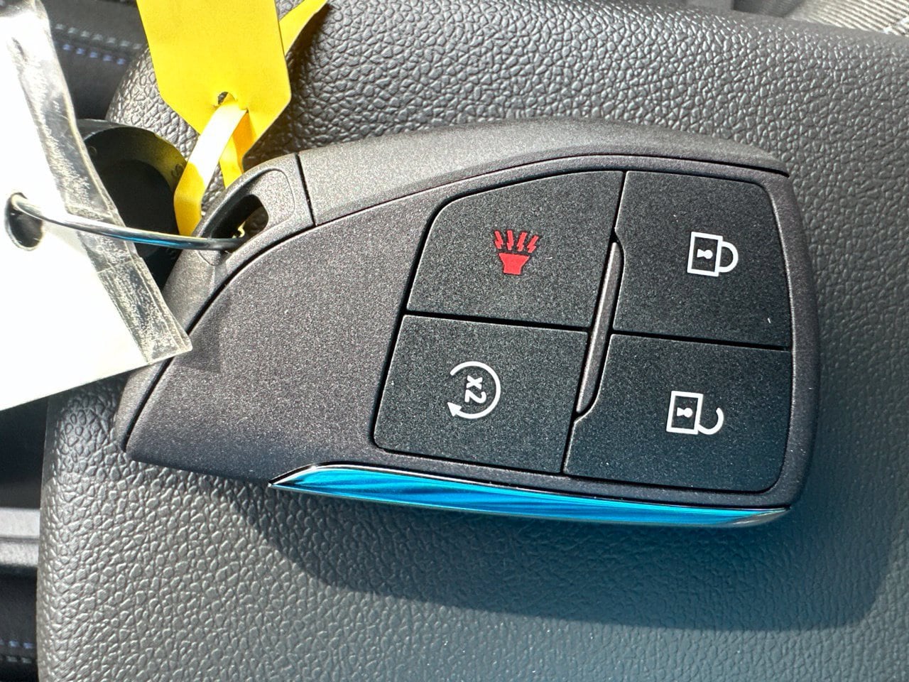 2027 Chevrolet Bolt LT, photo 30