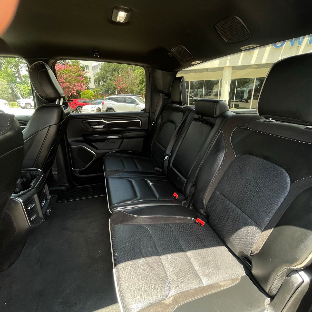 2024 RAM Ram 1500 Pickup Laramie - Photo 24