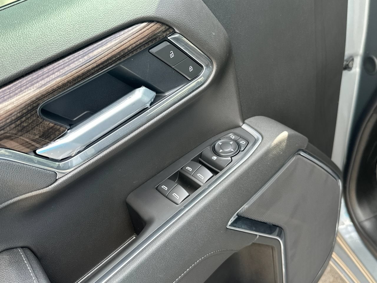 2026 Chevrolet Silverado 1500 LT Truck, photo 12