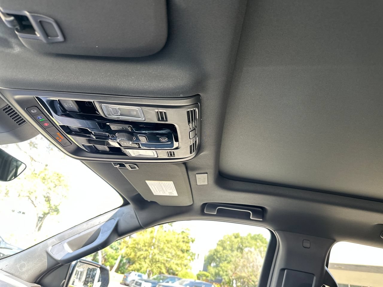 2026 Chevrolet Suburban High Country - Photo 22