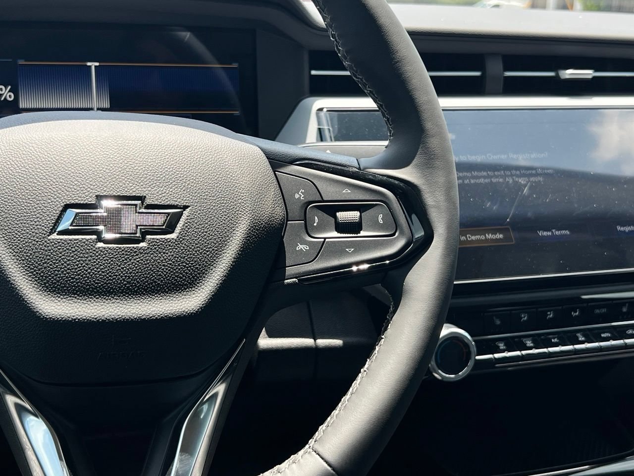 2027 Chevrolet Bolt LT - Photo 18