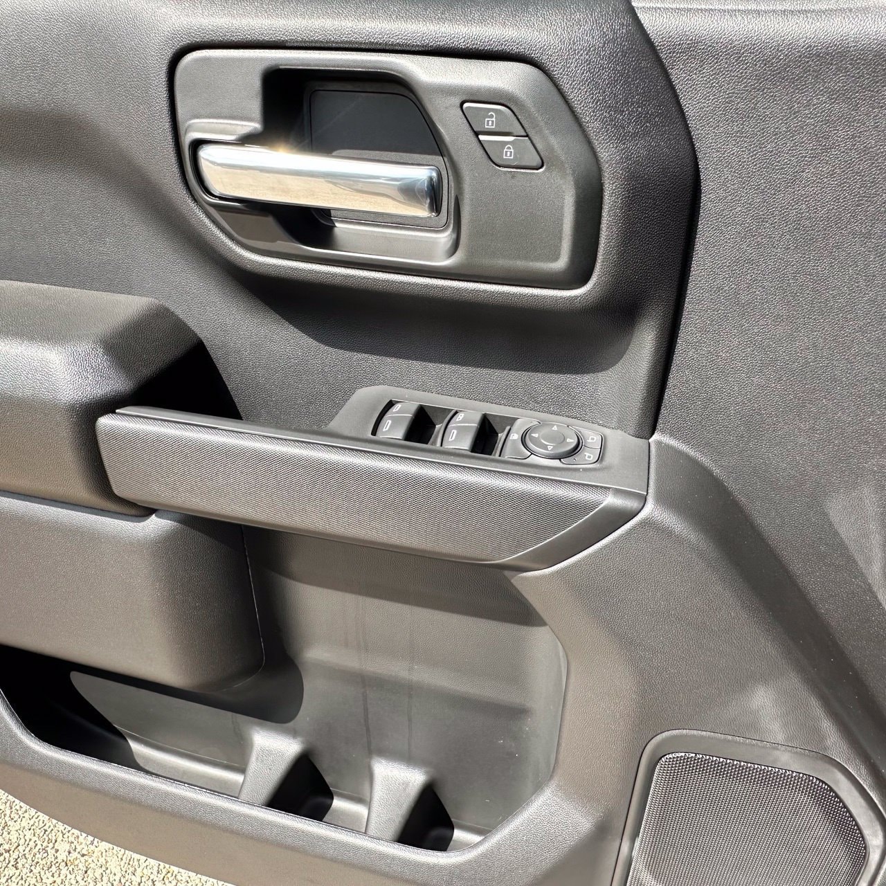 2026 Chevrolet Silverado 1500 Custom - Photo 24