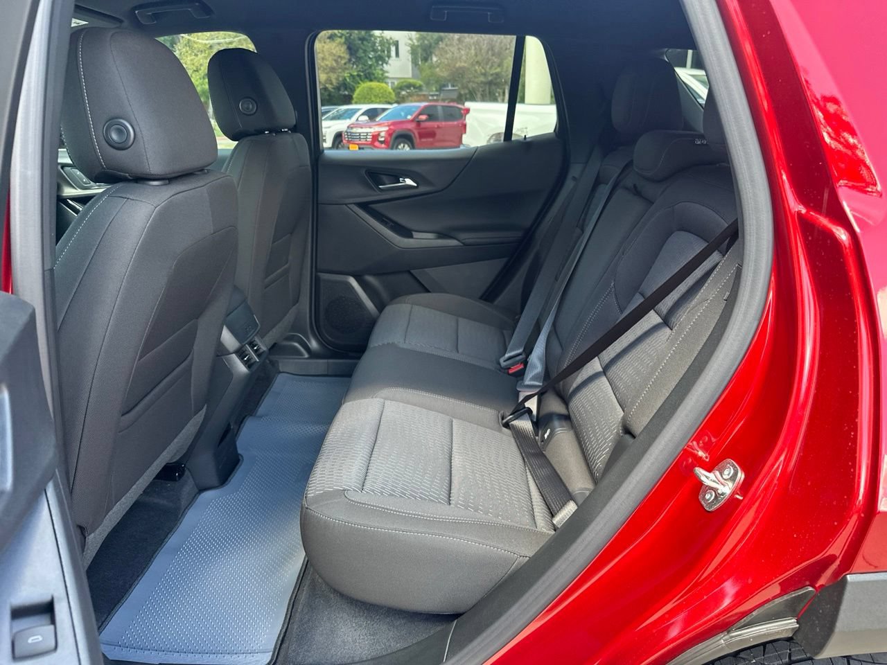 2027 Chevrolet Equinox LT - Photo 24