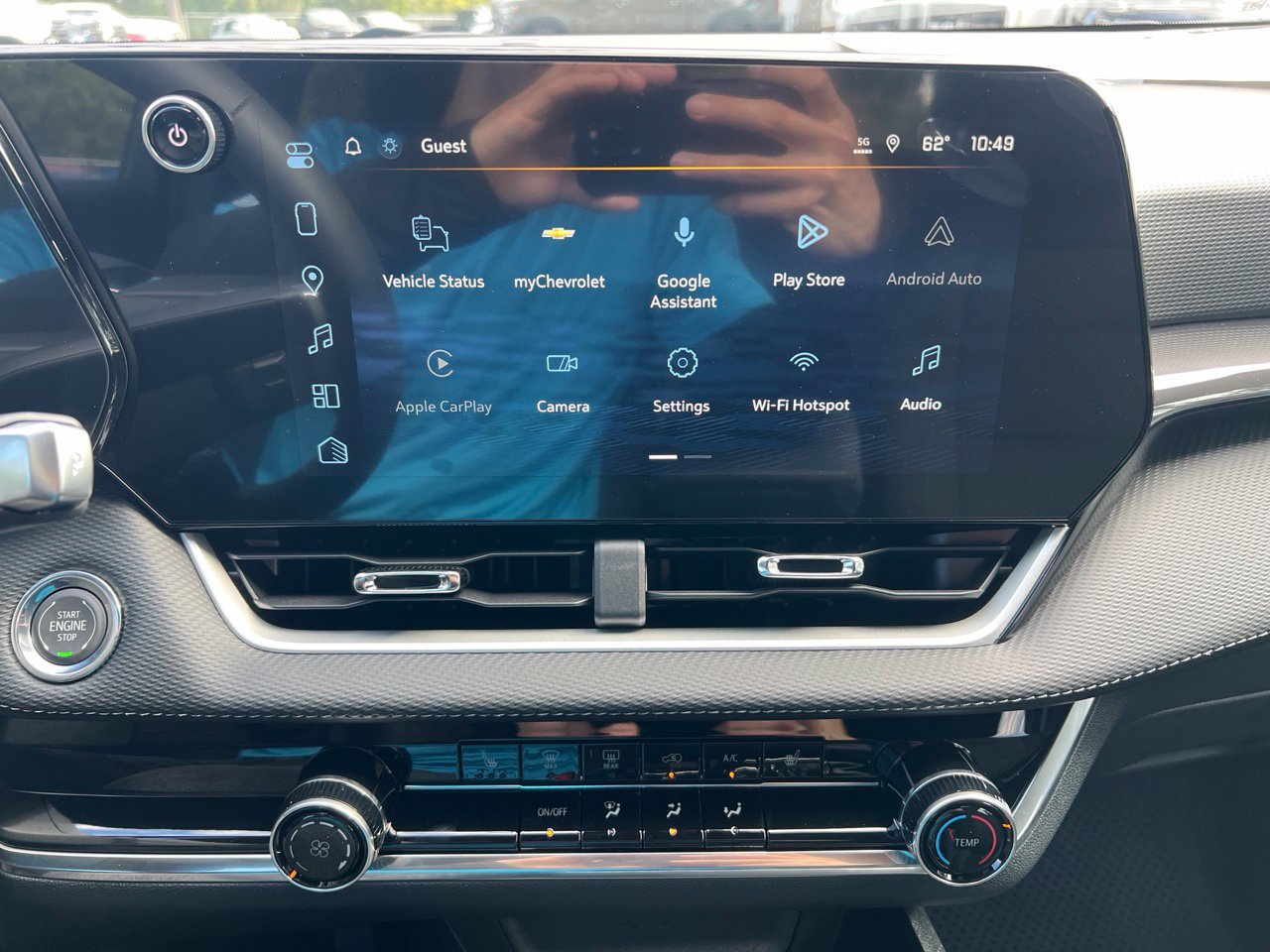 2027 Chevrolet Equinox LT - Photo 18