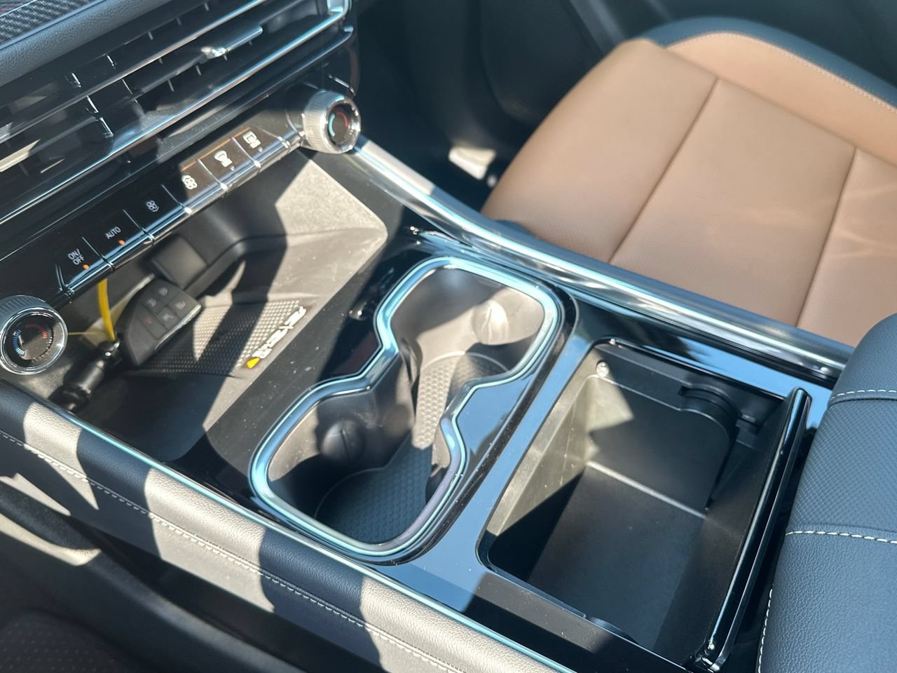 2027 Chevrolet Traverse Z71 SUV, photo 16