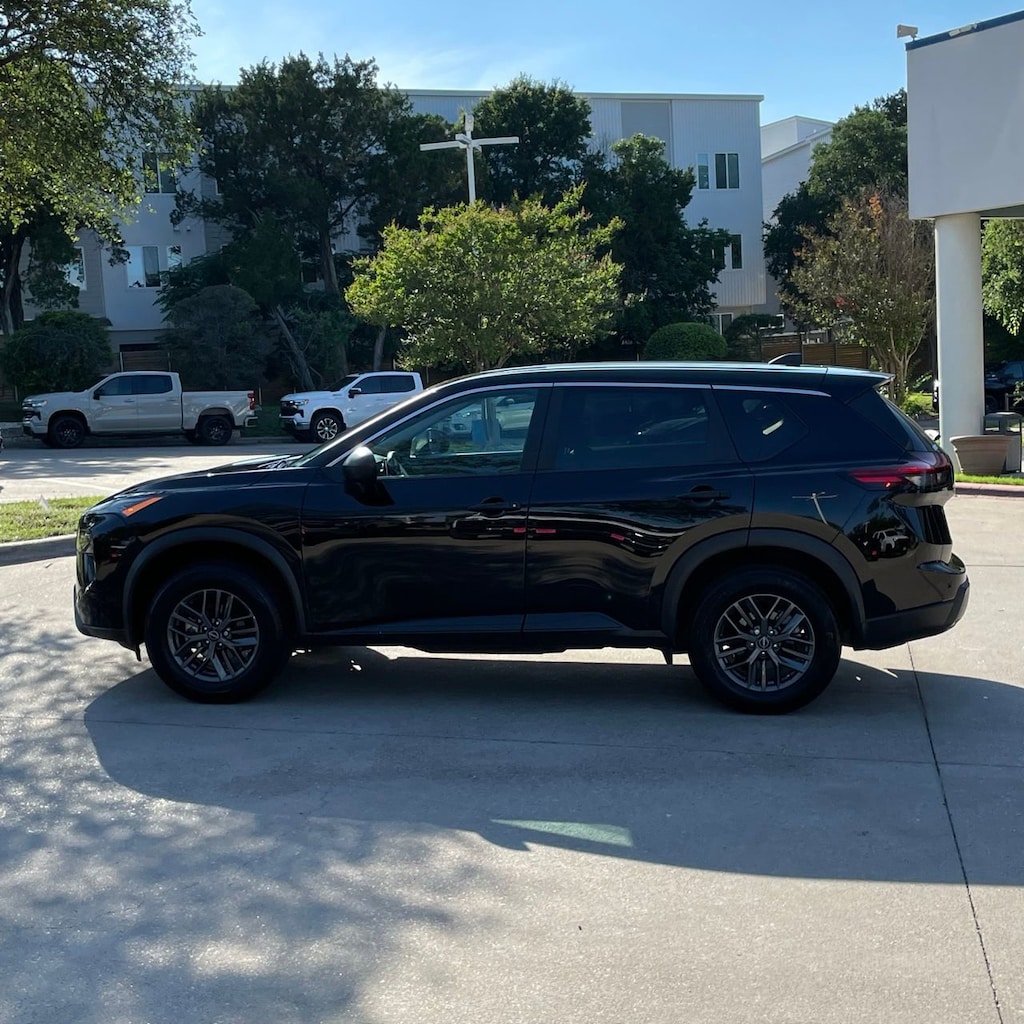 Used 2024 Nissan Rogue S SUV