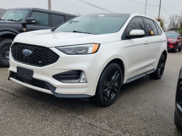 2019 Ford Edge ST photo 2