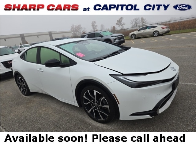 2023 Toyota Prius Prime XSE's photo