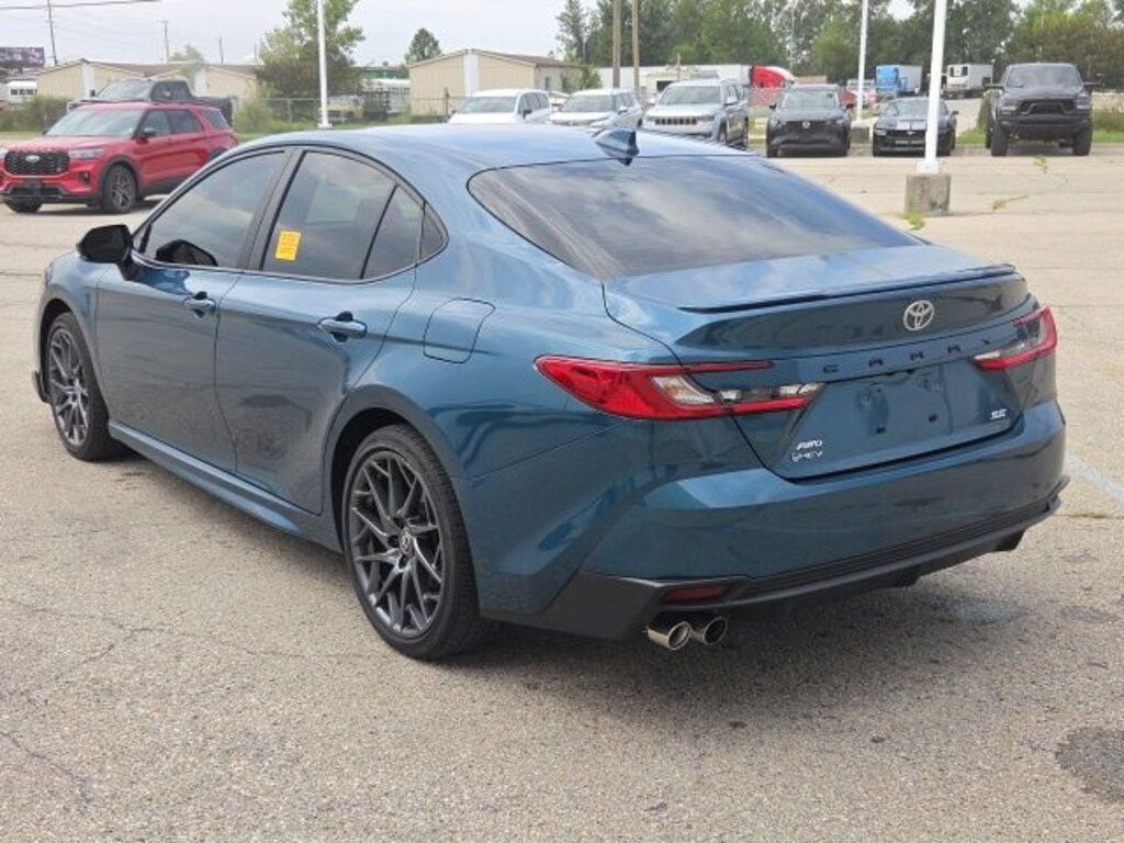 Used 2025 Toyota Camry SE Sedan