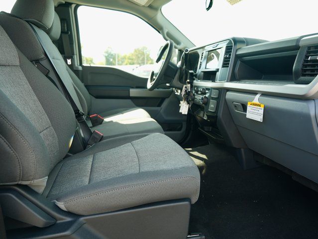 2026 Ford F-350 Super Duty XL - Photo 8