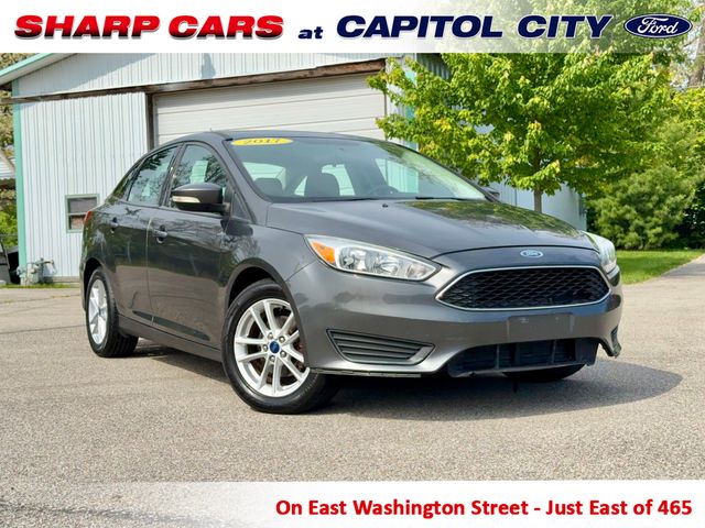 2017 Ford Focus Sedan SE's photo