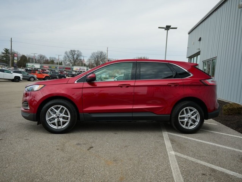 Used 2024 Ford Edge SEL SUV