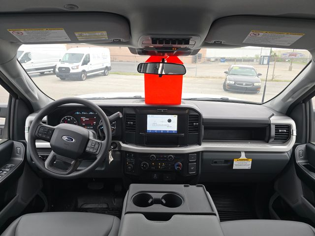 2026 Ford F-350 Super Duty Chassis Cab XL - Photo 10