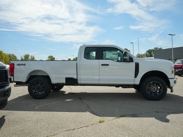 2026 Ford F-350 Super Duty XL - Photo 7