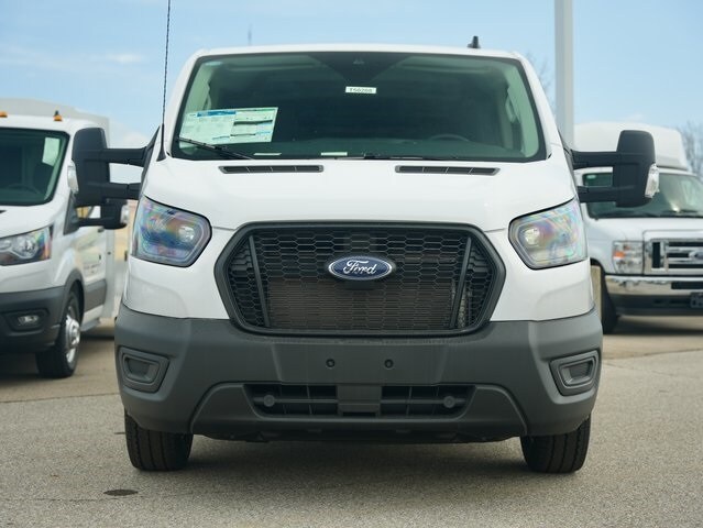 2025 Ford Transit photo 2