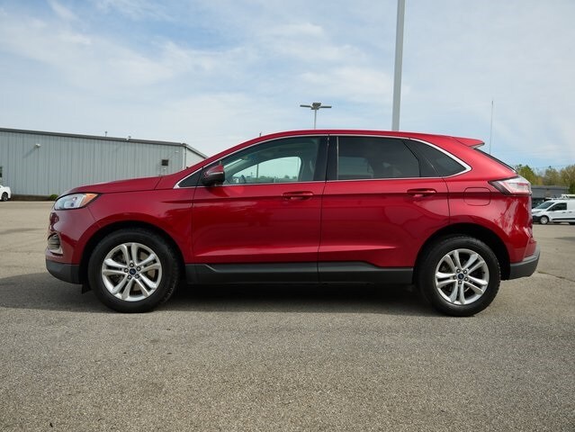 2020 Ford Edge SEL photo 3