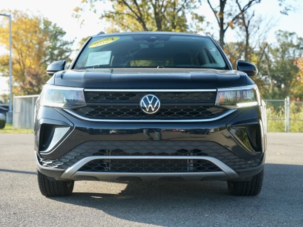 Used 2024 Volkswagen Taos 1.5T SE SUV