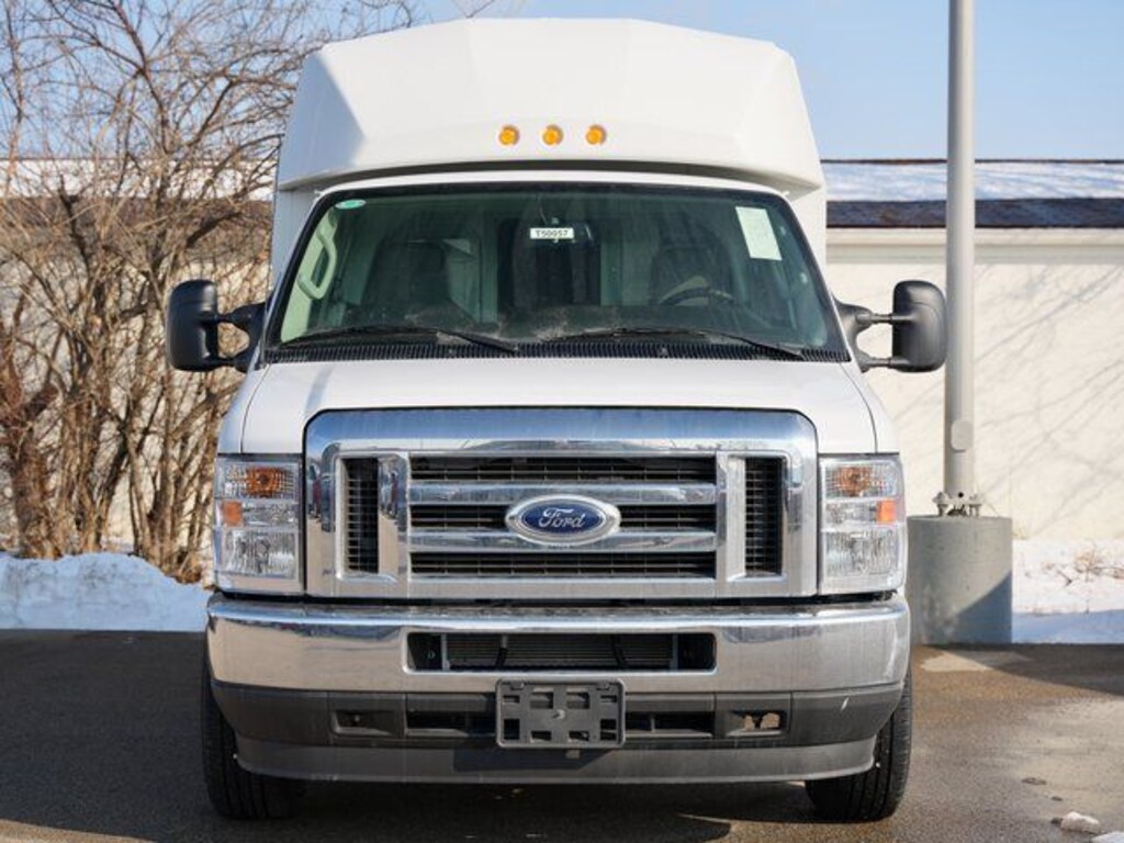 New 2025 Ford E-350 Cutaway Base Cab/Chassis