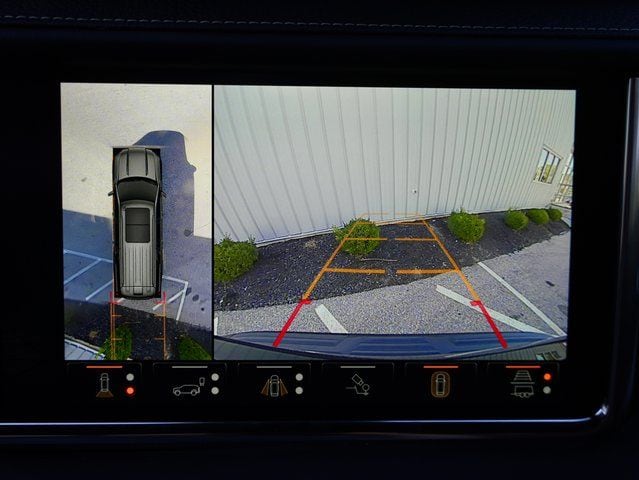2023 GMC Yukon XL Denali Ultimate - Photo 21