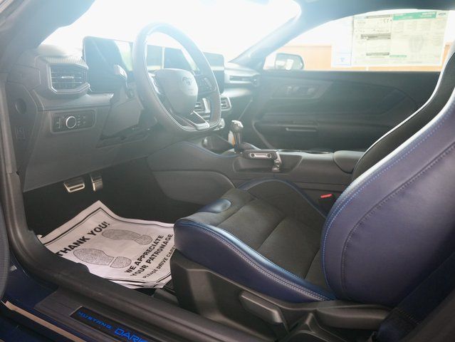 2025 Ford Mustang Dark Horse - Photo 10
