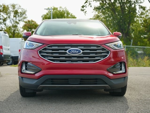 2020 Ford Edge SEL photo 2
