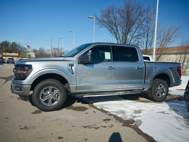 2025 Ford F-150 XLT photo 3